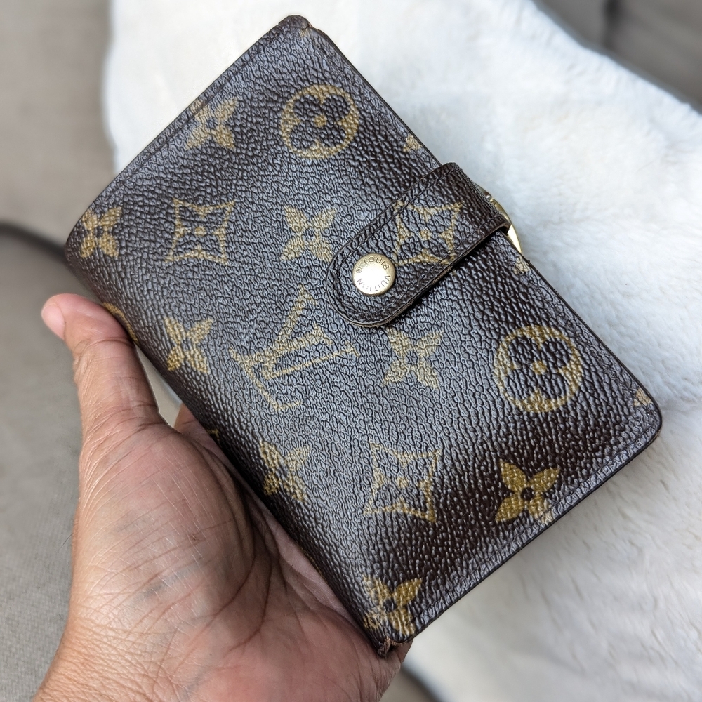 SOLD!!!🛑Louis Vuitton Monogram Brown Wallet